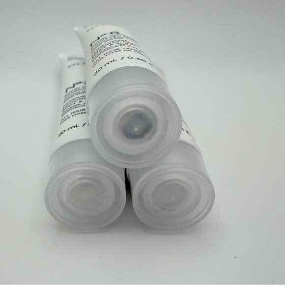 3 Olaplex No 8 Bond Intense Moisture Mask Travel Size Sample .68 fl oz Set - Picture 3 of 5